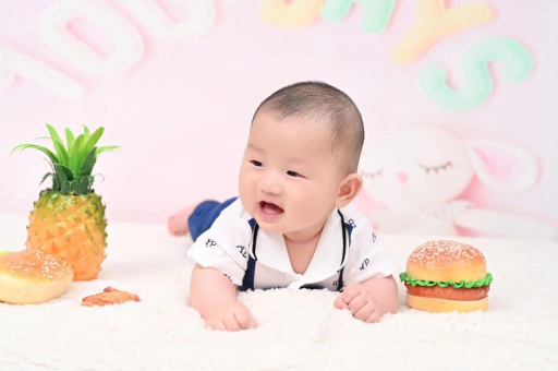 惠东宝宝老是溢奶